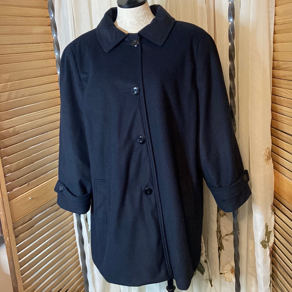 Vintage 60’s Kashmiracle coat. Black size L